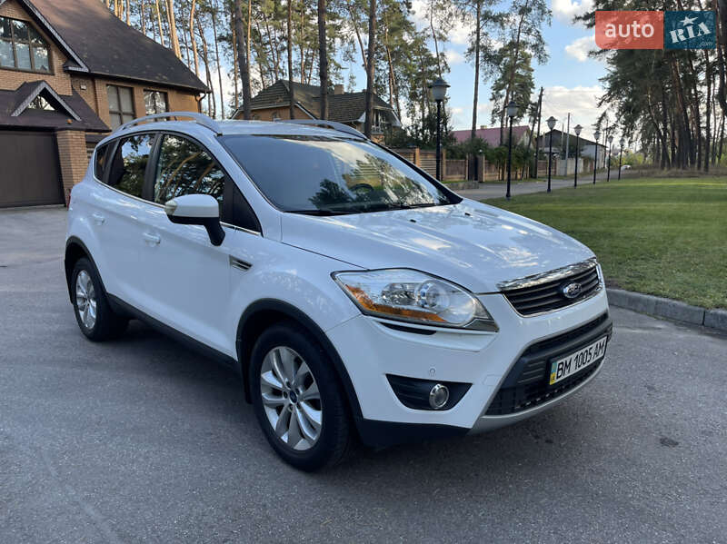 Внедорожник / Кроссовер Ford Kuga 2012 в Чернигове