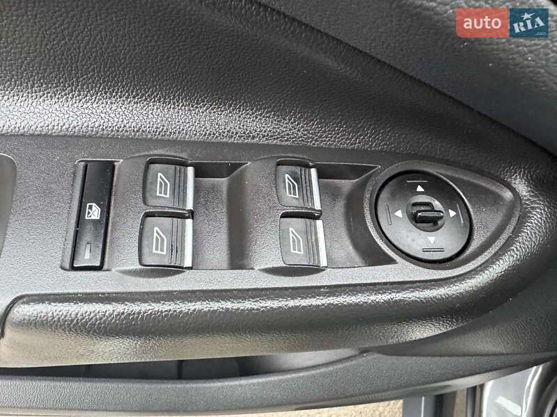 Внедорожник / Кроссовер Ford Kuga 2015 в Луцке