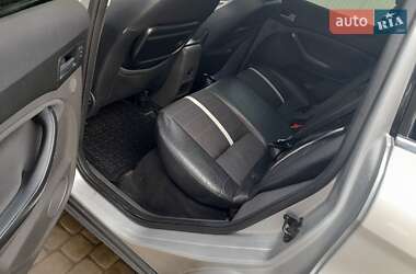 Позашляховик / Кросовер Ford Kuga 2008 в 
