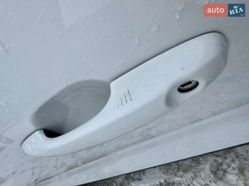Внедорожник / Кроссовер Ford Kuga 2020 в Ирпене