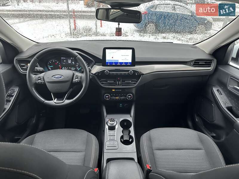 Внедорожник / Кроссовер Ford Kuga 2020 в Ирпене