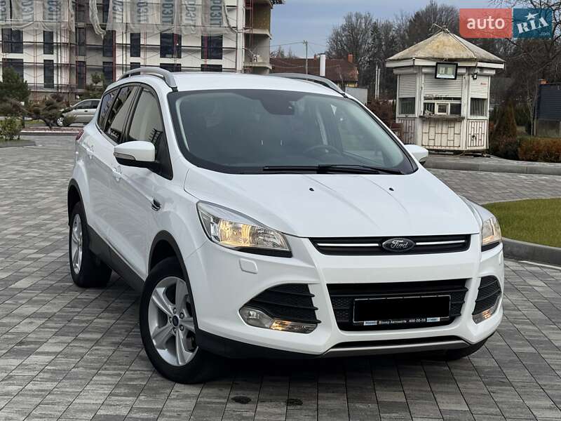 Позашляховик / Кросовер Ford Kuga 2016 в Мукачевому