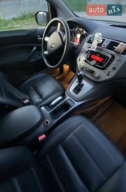Внедорожник / Кроссовер Ford Kuga 2011 в 