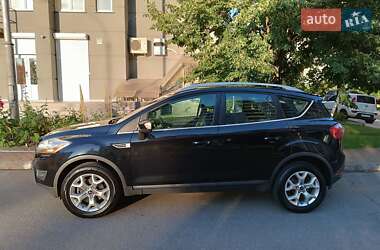 Внедорожник / Кроссовер Ford Kuga 2012 в 