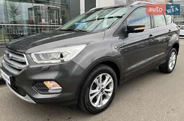 Внедорожник / Кроссовер Ford Kuga 2019 в Киеве