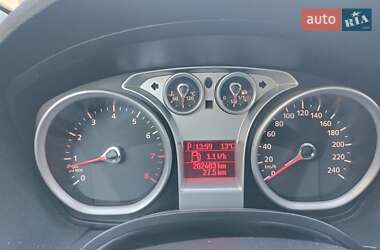 Внедорожник / Кроссовер Ford Kuga 2010 в 