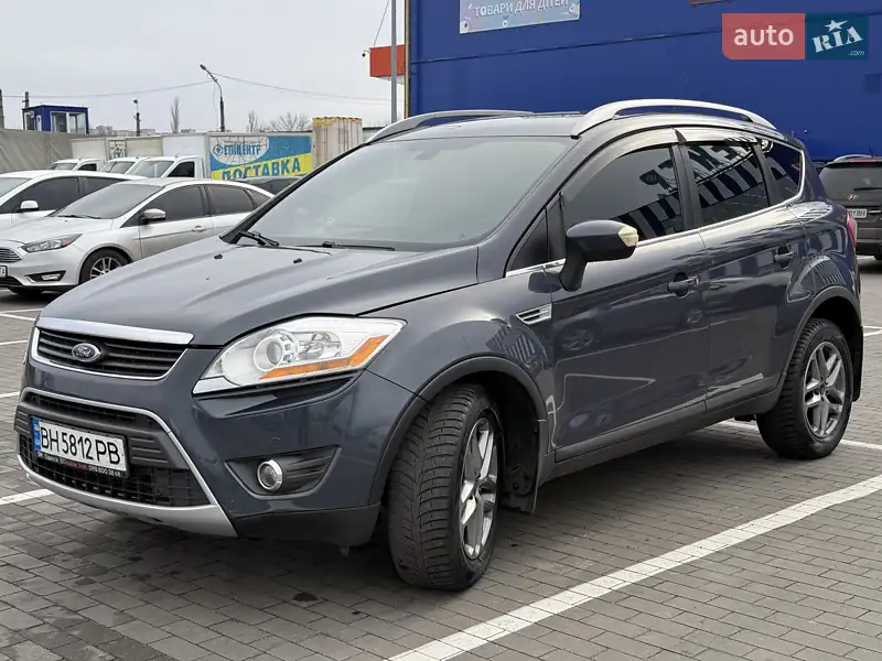 Внедорожник / Кроссовер Ford Kuga 2011 в 