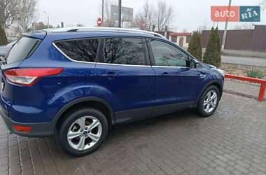 Внедорожник / Кроссовер Ford Kuga 2013 в 