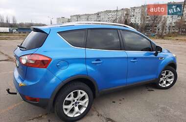 Позашляховик / Кросовер Ford Kuga 2010 в Запоріжжі