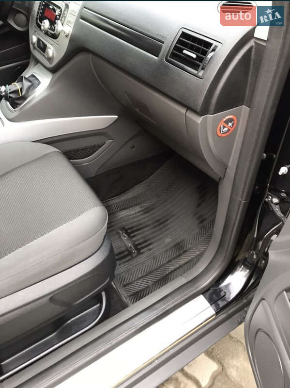 Внедорожник / Кроссовер Ford Kuga 2012 в Николаеве