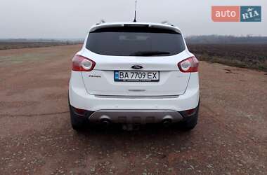 Внедорожник / Кроссовер Ford Kuga 2012 в 
