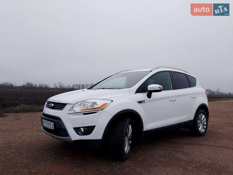 Внедорожник / Кроссовер Ford Kuga 2012 в Новоукраинке