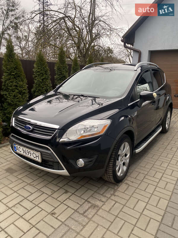 Внедорожник / Кроссовер Ford Kuga 2011 в Рожище