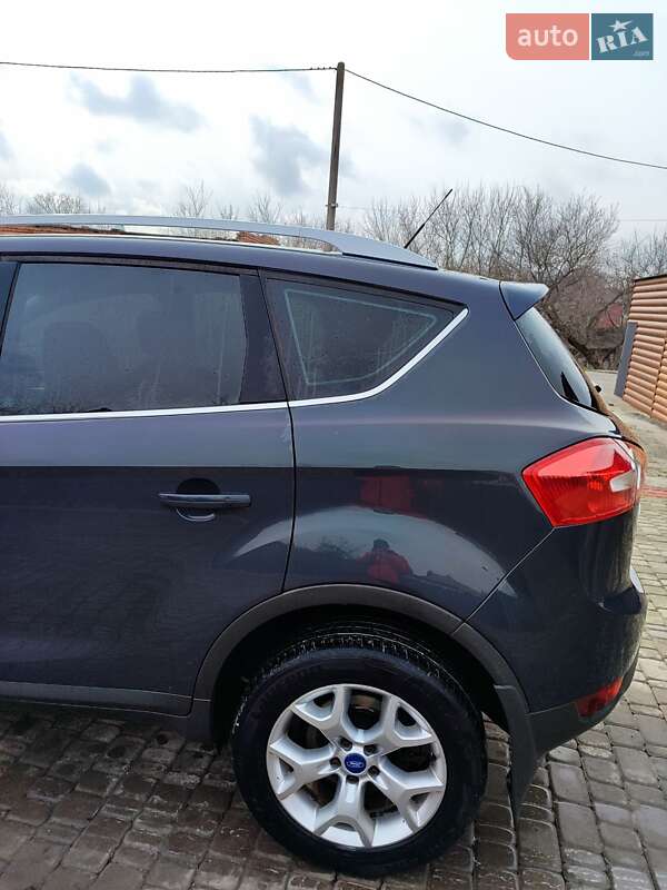Позашляховик / Кросовер Ford Kuga 2011 в Бобринці