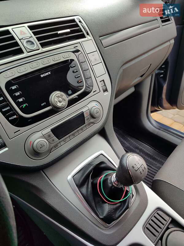 Позашляховик / Кросовер Ford Kuga 2011 в Бобринці