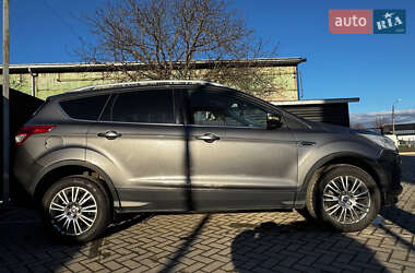 Внедорожник / Кроссовер Ford Kuga 2013 в 