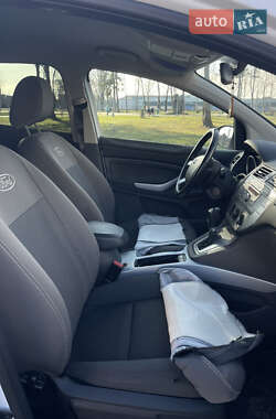 Внедорожник / Кроссовер Ford Kuga 2012 в 