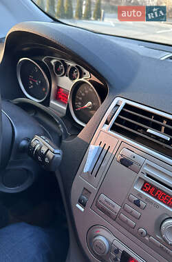 Внедорожник / Кроссовер Ford Kuga 2008 в 