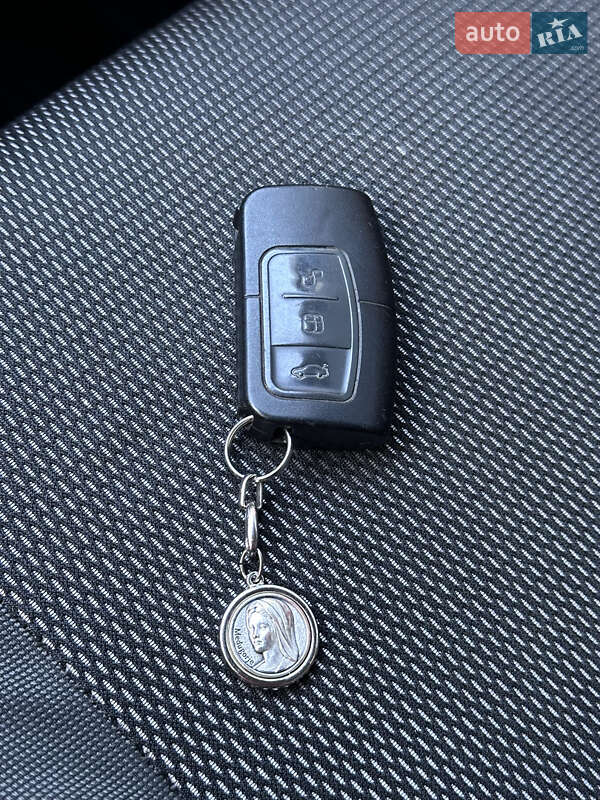 Внедорожник / Кроссовер Ford Kuga 2008 в Яворове