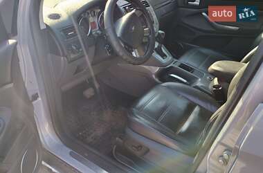 Внедорожник / Кроссовер Ford Kuga 2011 в 