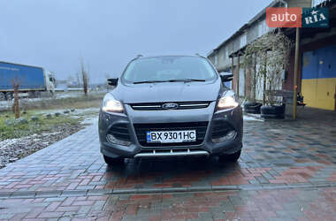 Внедорожник / Кроссовер Ford Kuga 2013 в 