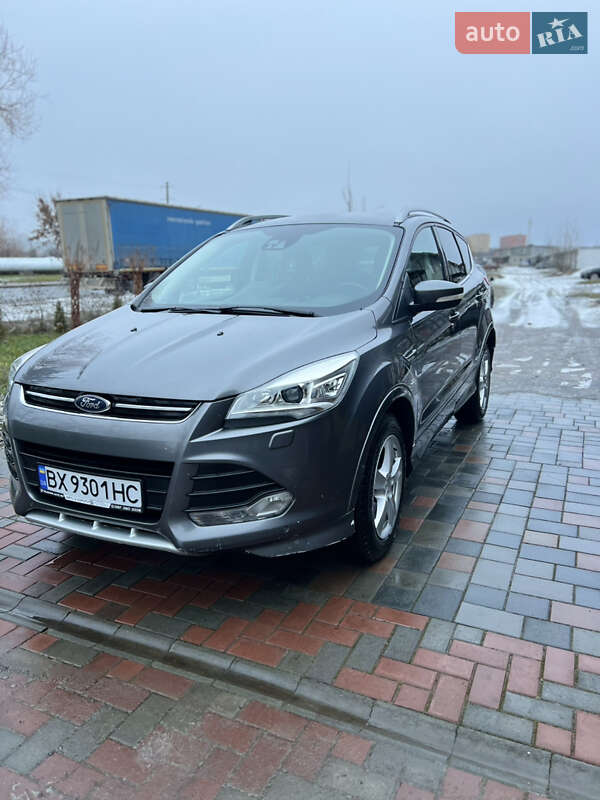 Внедорожник / Кроссовер Ford Kuga 2013 в 