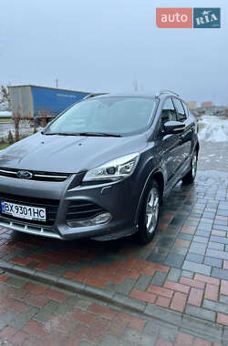 Внедорожник / Кроссовер Ford Kuga 2013 в 