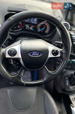 Внедорожник / Кроссовер Ford Kuga 2013 в 
