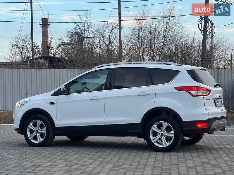 Внедорожник / Кроссовер Ford Kuga 2016 в Ивано-Франковске