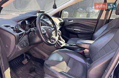 Внедорожник / Кроссовер Ford Kuga 2013 в 