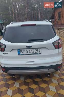 Внедорожник / Кроссовер Ford Kuga 2016 в 