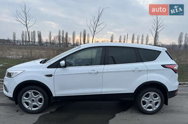 Позашляховик / Кросовер Ford Kuga 2019 в Києві