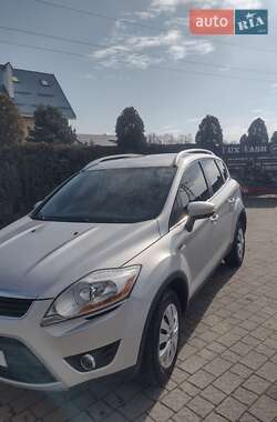 Позашляховик / Кросовер Ford Kuga 2012 в Долині