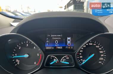 Внедорожник / Кроссовер Ford Kuga 2019 в 