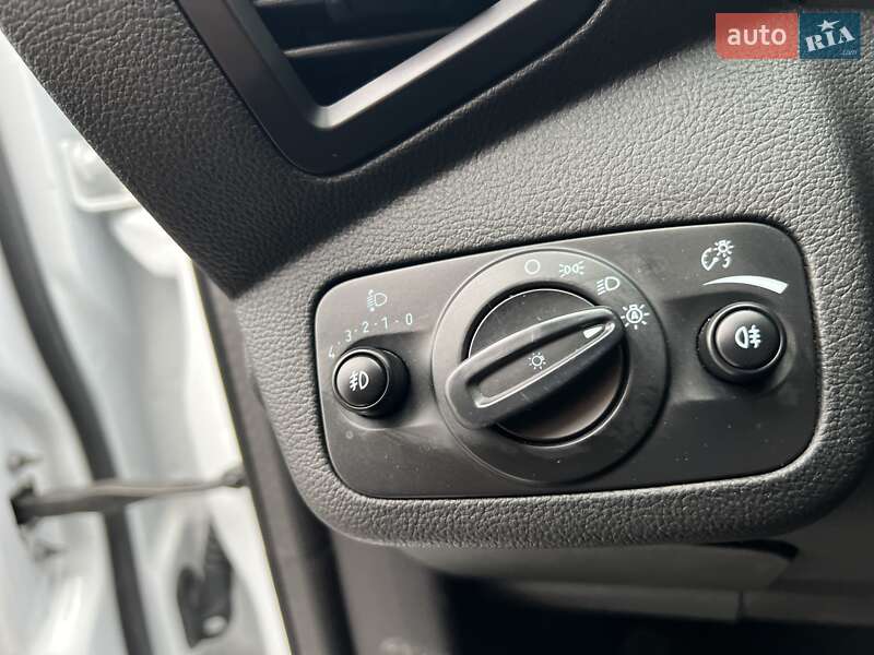 Позашляховик / Кросовер Ford Kuga 2019 в Києві