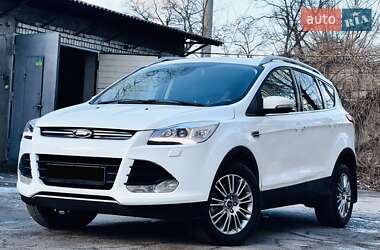 Внедорожник / Кроссовер Ford Kuga 2013 в Каменском