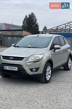 Позашляховик / Кросовер Ford Kuga 2010 в 
