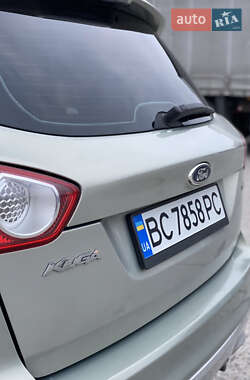 Позашляховик / Кросовер Ford Kuga 2010 в 