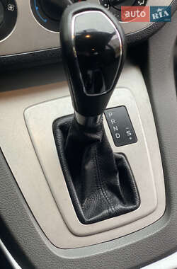 Позашляховик / Кросовер Ford Kuga 2010 в 