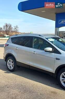 Внедорожник / Кроссовер Ford Kuga 2019 в 