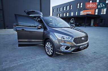 Внедорожник / Кроссовер Ford Kuga 2017 в 