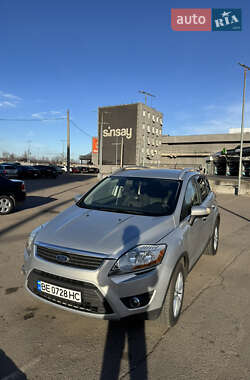 Внедорожник / Кроссовер Ford Kuga 2012 в 