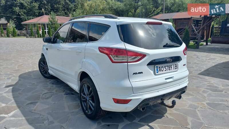 Внедорожник / Кроссовер Ford Kuga 2013 в Ужгороде
