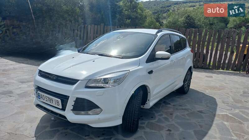 Внедорожник / Кроссовер Ford Kuga 2013 в Ужгороде