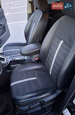 Внедорожник / Кроссовер Ford Kuga 2010 в 