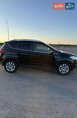 Позашляховик / Кросовер Ford Kuga 2011 в Рівному