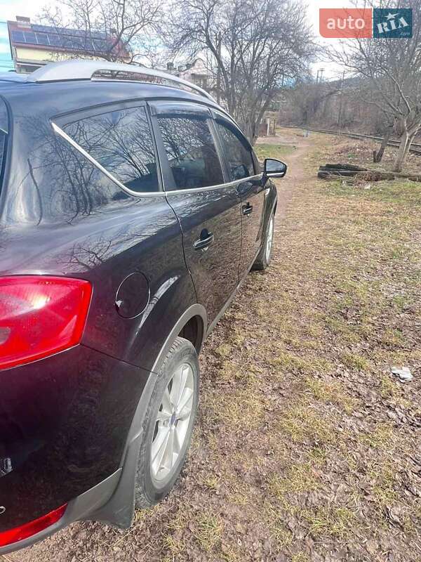 Внедорожник / Кроссовер Ford Kuga 2012 в Львове