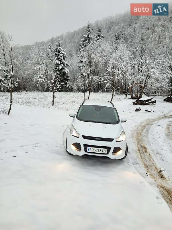 Внедорожник / Кроссовер Ford Kuga 2013 в Ужгороде