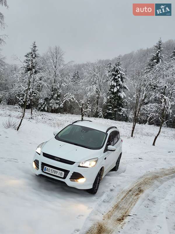 Внедорожник / Кроссовер Ford Kuga 2013 в Ужгороде