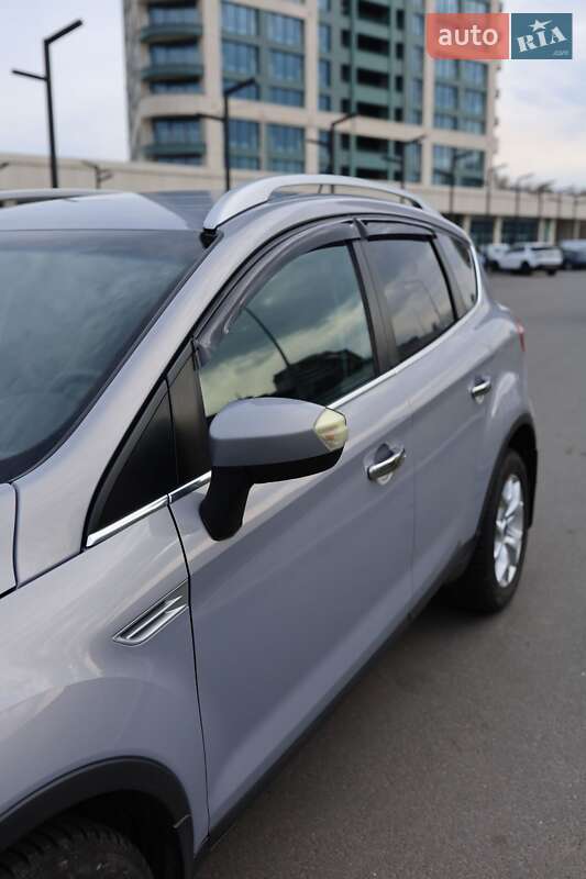 Внедорожник / Кроссовер Ford Kuga 2011 в Днепре